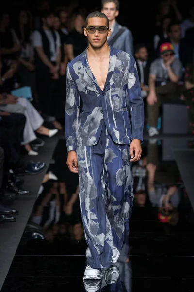 Look 69